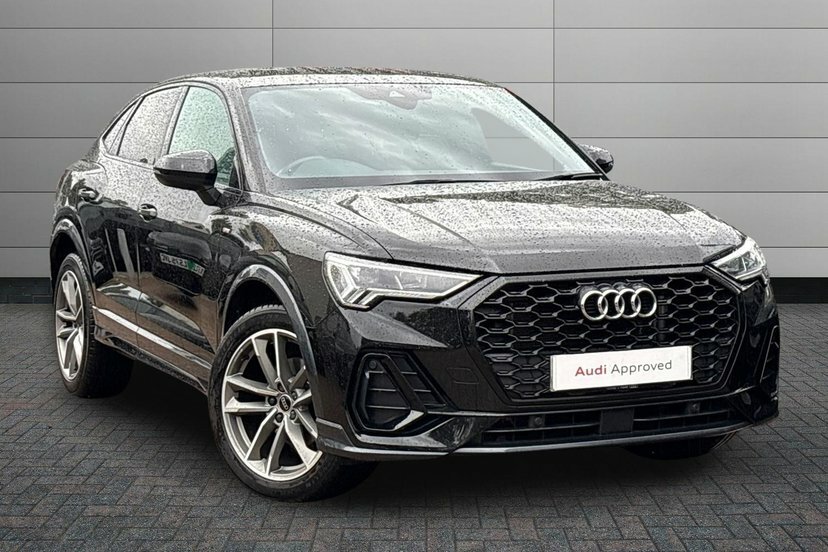 Audi Q3 1.5 Tfsi Cod 35 Black Edition Sportback Black