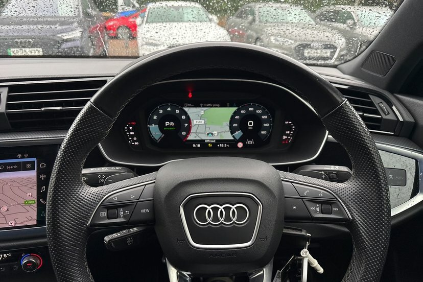 Audi Q3 40 Tfsi Quattro Black Edition S Tronic Blue #24