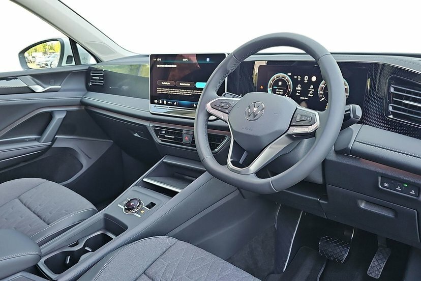 Volkswagen Tiguan 1.5 Etsi Mhev Match Suv Hybrid Dsg 150 DE26YMJ White #6