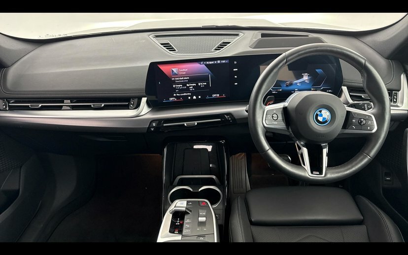 BMW iX1 Ix1 Xdrive30 M Sport Black #4