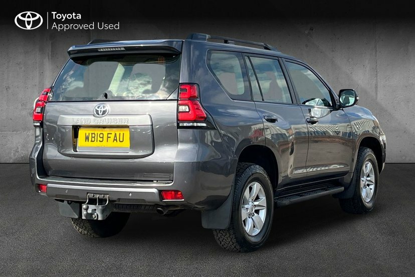 Toyota Land Cruiser 2.8D Active Suv 4Wd 7 Seat 177 WB19FAU Grey #2