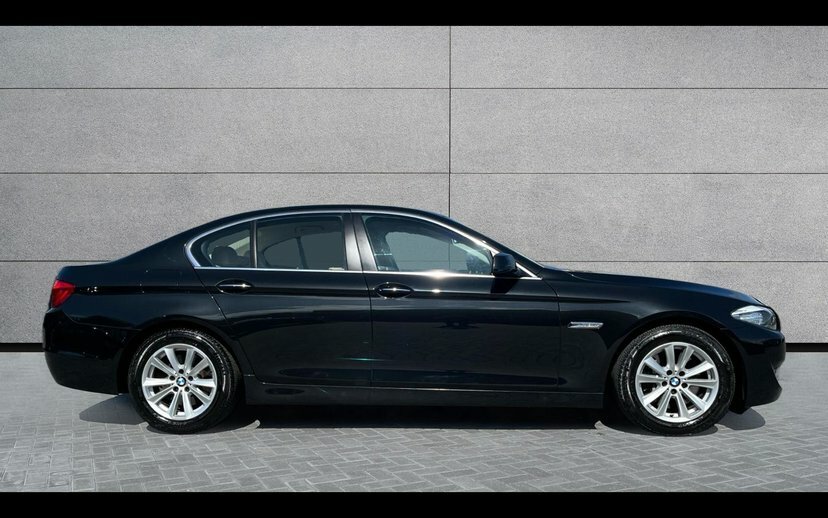 BMW 5 Series 3.0 528I Se Saloon Steptronic Euro 5 2 Black #3
