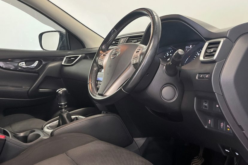 Nissan Qashqai Hatchback Blue #13