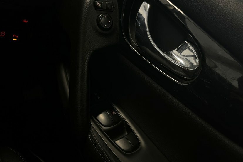 Nissan Qashqai Hatchback Blue #11