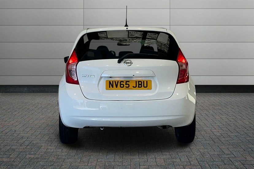 Nissan Note Acenta Premium Black #12
