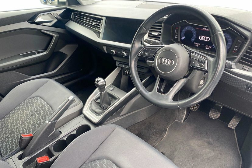 Audi A1 1.0 Tfsi 25 Sport Sportback 95 White #6