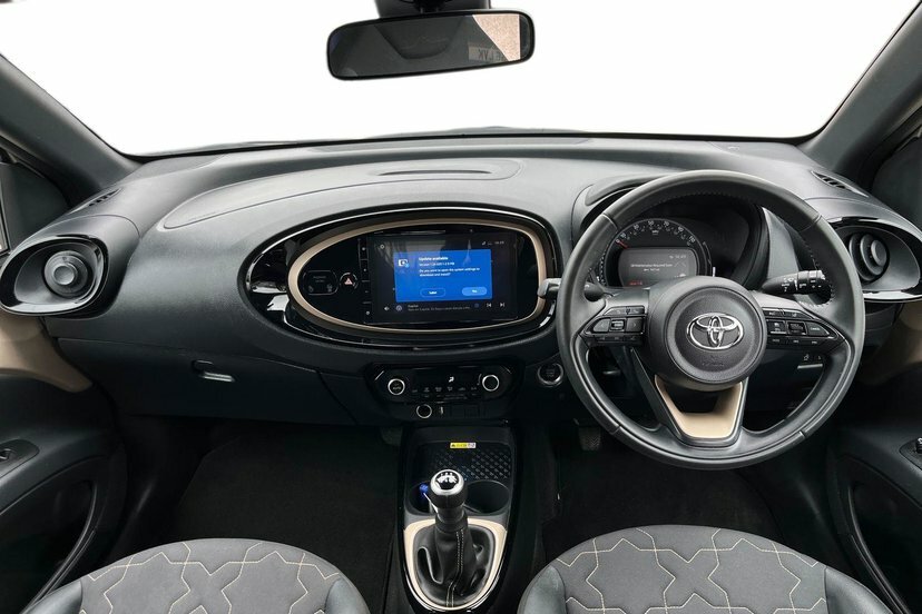 Toyota Aygo X 1.0 Vvt-i Exclusive Hatchback 7 Black #5