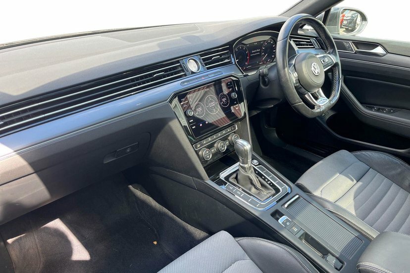Volkswagen Passat 2.0 Tsi R-line Estate Dsg 220 Ps Grey #2