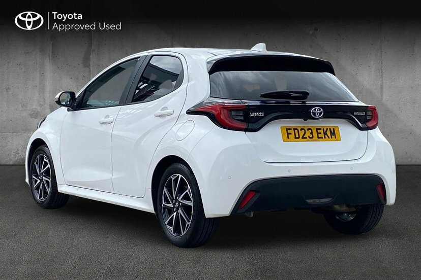 Toyota Yaris 1.5 Vvt-h Design Hatchback Hybrid E-cvt White #4