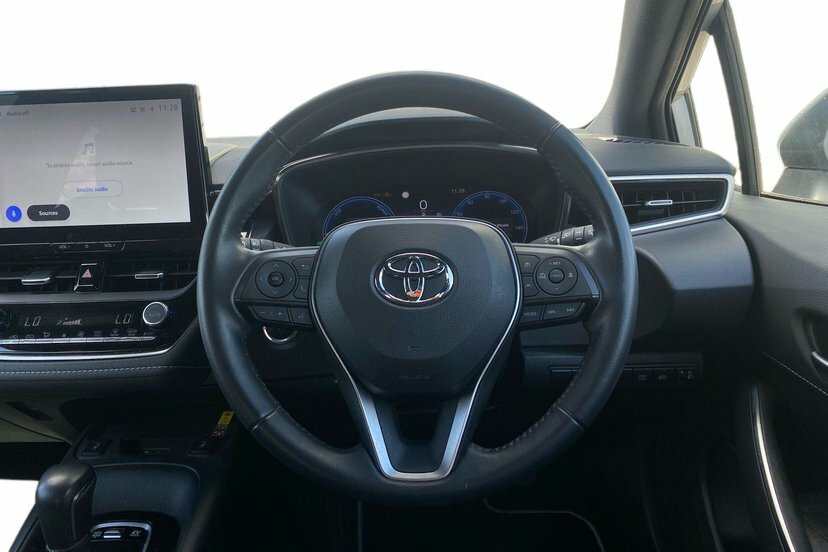 Toyota Corolla 2.0 Vvt-h Design Touring Sports Hybrid White #8