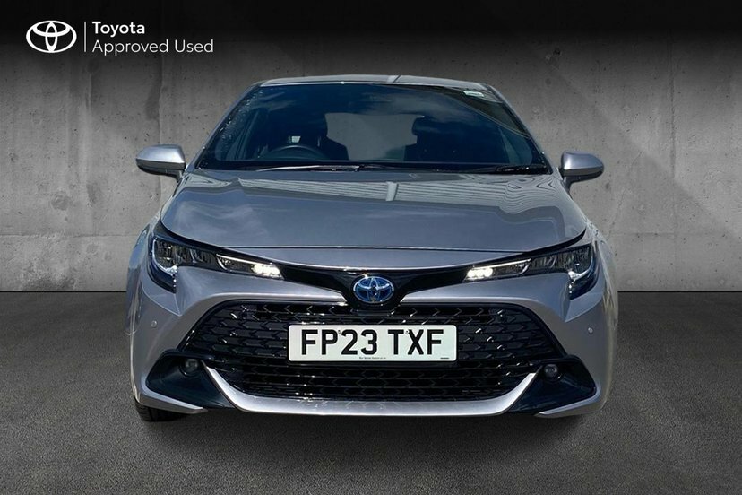 Toyota Corolla 2.0 Vvt-h Design Touring Sports Hybrid White #15