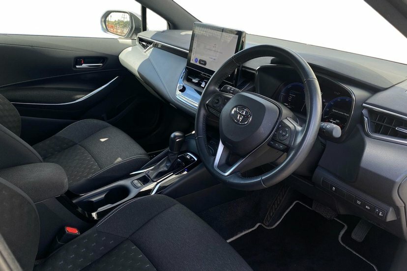 Toyota Corolla 2.0 Vvt-h Design Touring Sports Hybrid White #11