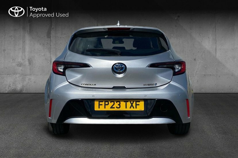 Toyota Corolla 2.0 Vvt-h Design Touring Sports Hybrid White #19