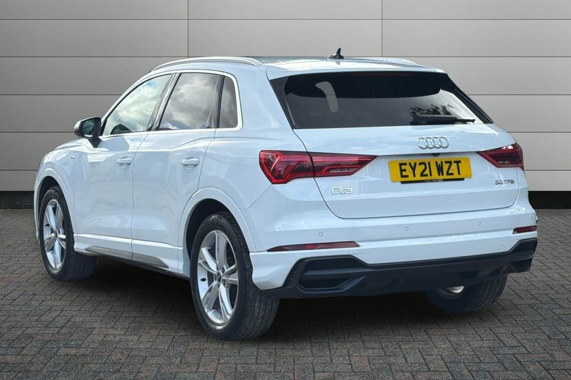 Audi Q3 1.5 Tfsi Cod 35 S Line Suv 150 EY21WZT White #3