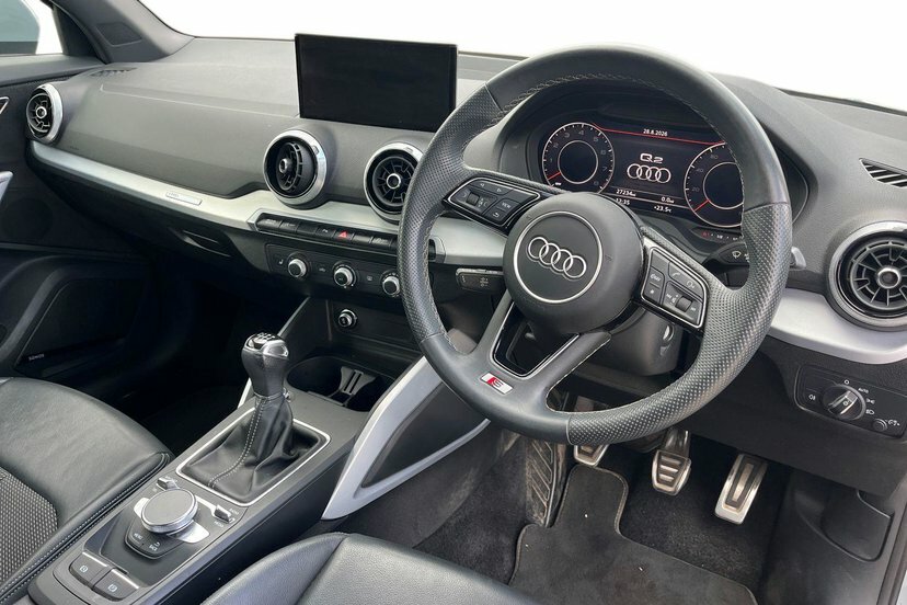 Audi Q2 1.5 Tfsi Cod 35 S Line Suv 150 Grey #6
