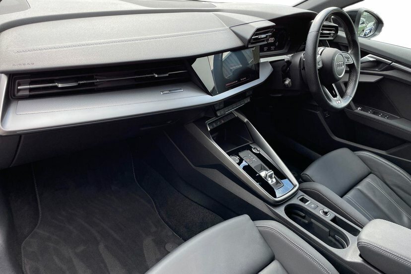 Audi A3 1.4 Tfsie 40 S Line Sportback Plug-in H Black #2