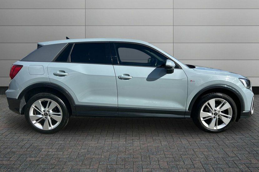 Audi Q2 1.5 Tfsi Cod 35 S Line Suv S Tronic 15 Grey #4