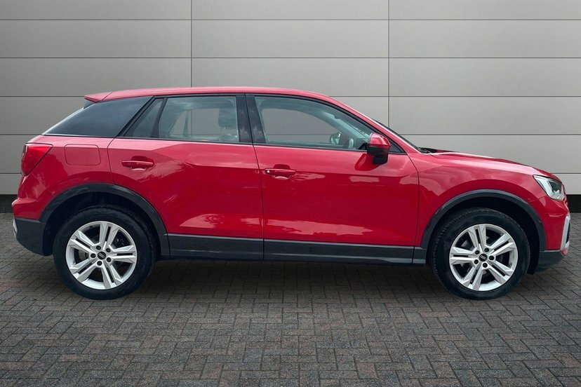Audi Q2 1.5 Tfsi Cod 35 Sport Suv S Tronic 150 Red #4