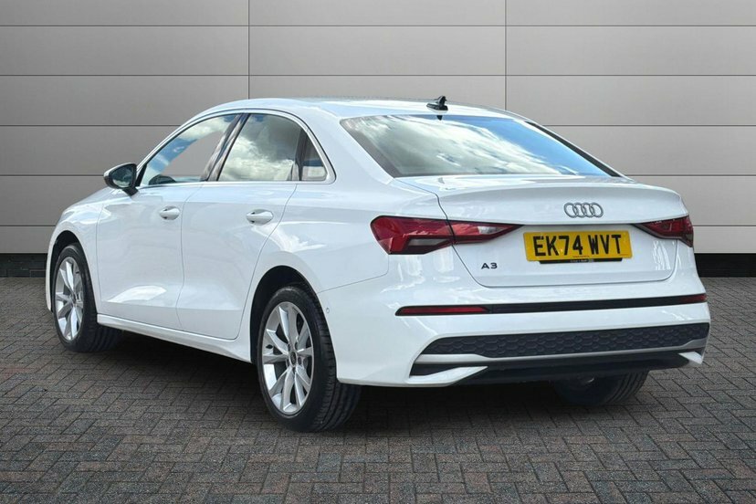Audi A3 1.5 Tfsi 30 Sport Saloon 116 Ps White #3
