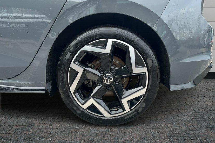 Volkswagen Golf 1.5 Tsi R-line Hatchback 150 Ps Grey #5