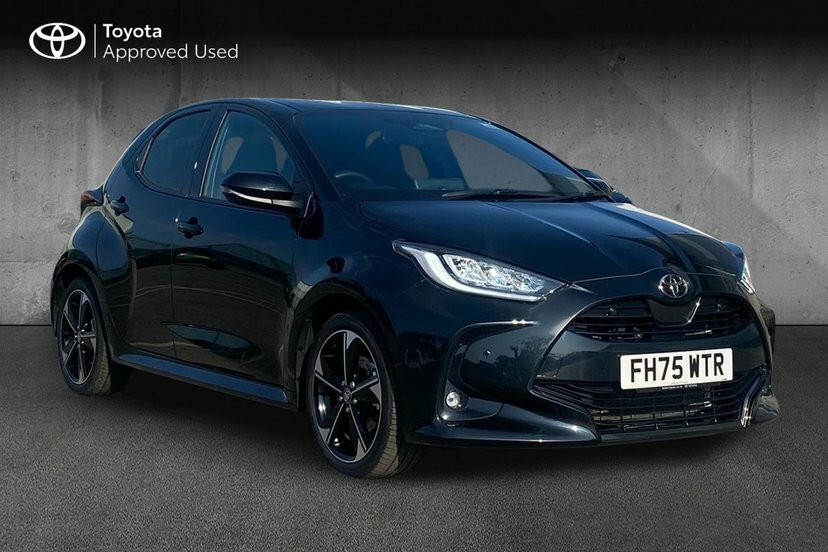 Toyota Yaris 1.5 Vvt-h Excel Hatchback Hybrid E-cvt Black