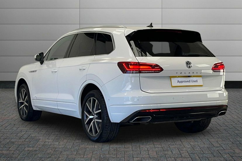 Volkswagen Touareg 3.0 Tdi V6 R-line Tech Suv Tiptronic 4M White #3