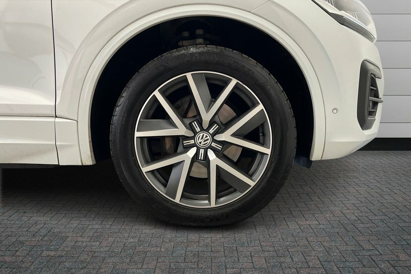 Volkswagen Touareg 3.0 Tdi V6 R-line Tech Suv Tiptronic 4M White #5