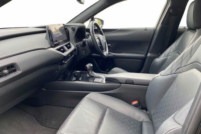 Lexus UX 2.0 250H Takumi Suv Hybrid E-cvt 184 P Black #2