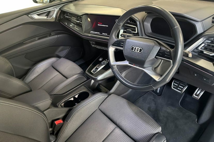 Audi Q4 E Tron 40 S Line Suv 82Kwh 204 Ps EK73GSU Silver #6