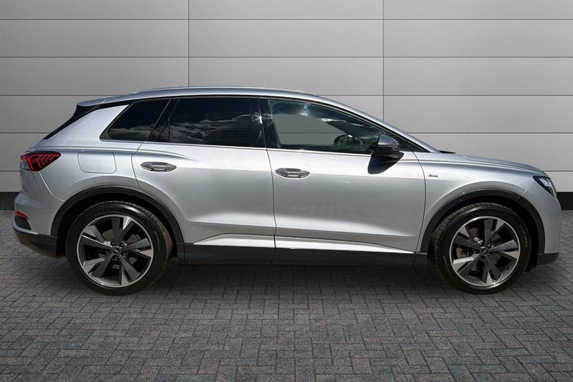 Audi Q4 E Tron 40 S Line Suv 82Kwh 204 Ps EK73GSU Silver #4