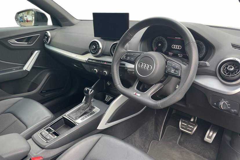 Audi Q2 1.5 Tfsi Cod 35 Black Edition Suv S Tro CP74LCK White #6