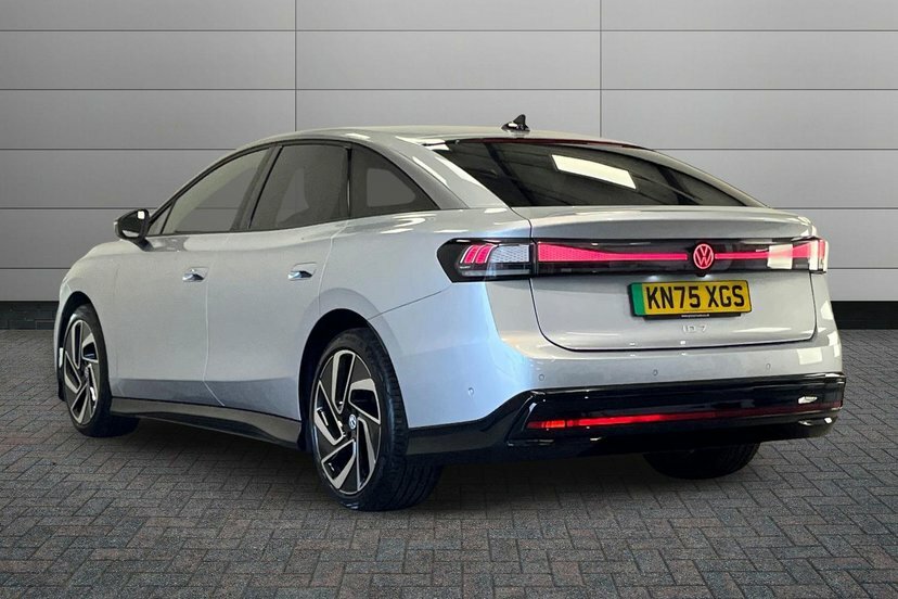 Volkswagen ID.7 Pro 77Kwh Match Plus Fastback 2 Silver #3