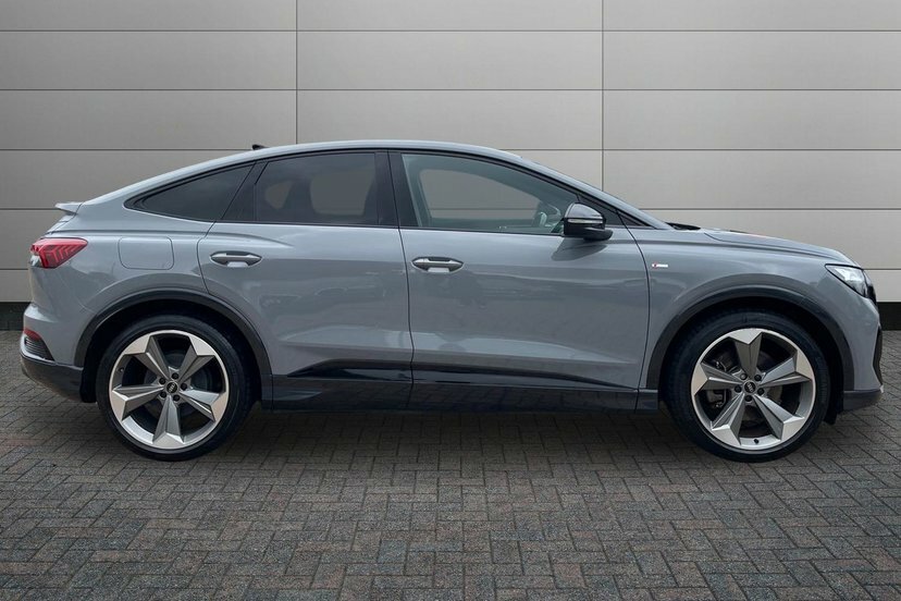 Audi Q4 E Tron 45 Black Edition Sportback 82Kwh Grey #4