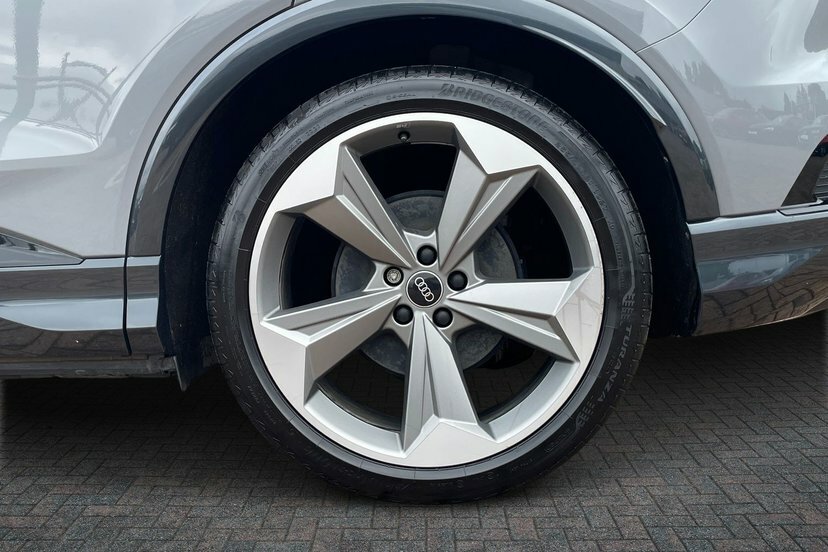 Audi Q4 E Tron 45 Black Edition Sportback 82Kwh Grey #5