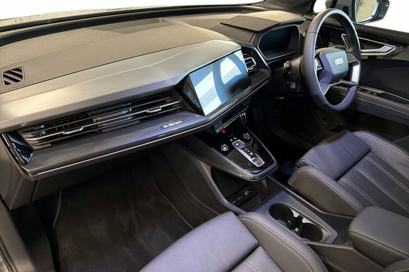 Audi Q4 E Tron 45 S Line Suv 82Kwh 286 Ps Grey #2