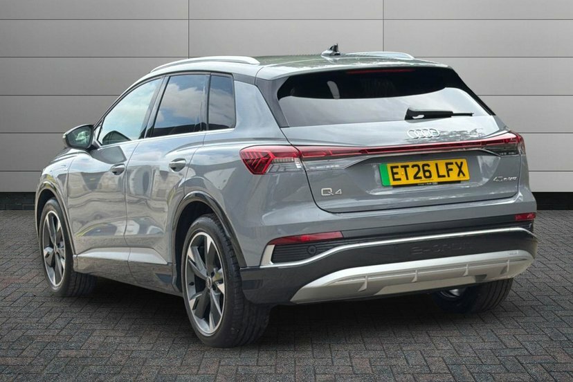 Audi Q4 E Tron 45 S Line Suv 82Kwh 286 Ps Grey #3