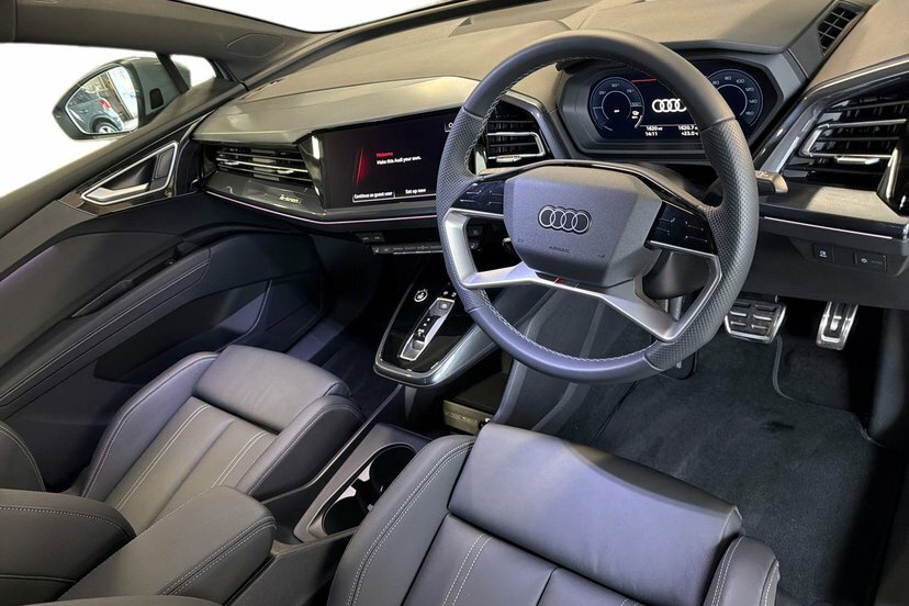 Audi Q4 E Tron 45 S Line Suv 82Kwh 286 Ps Grey #6