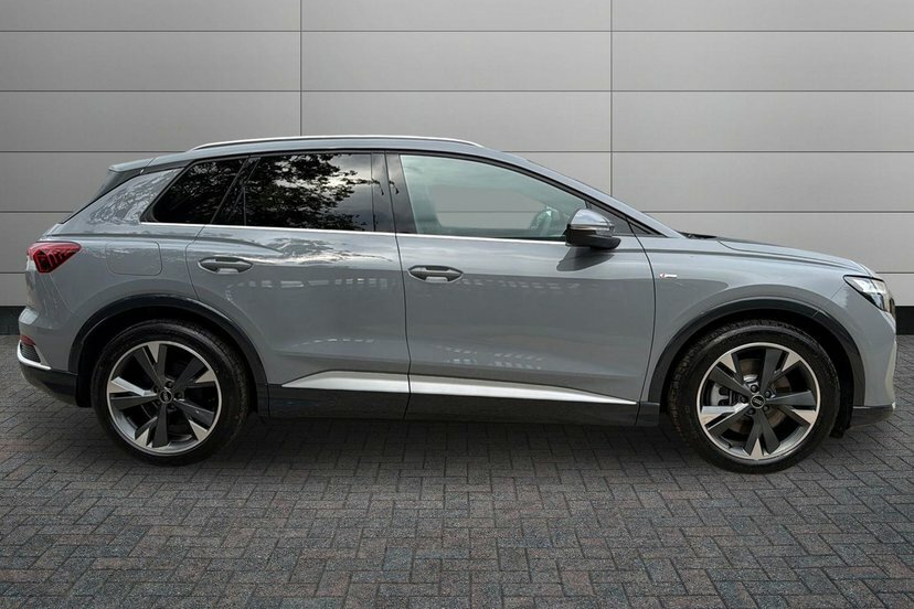 Audi Q4 E Tron 45 S Line Suv 82Kwh 286 Ps Grey #4