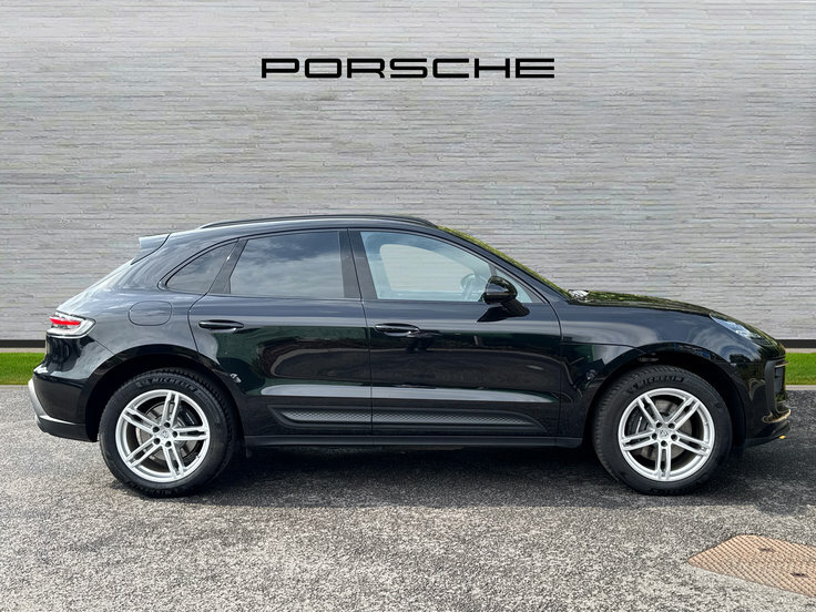 Porsche Macan 2.0T Suv Pdk 4Wd 265 Ps Black #3