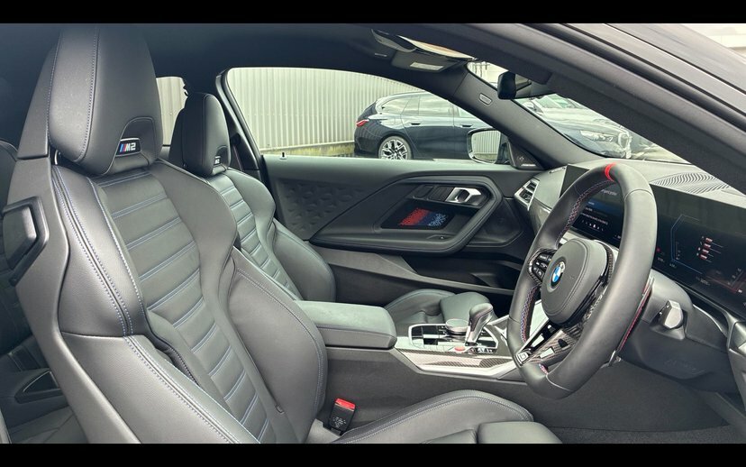 BMW M2 Cs Step Black #11