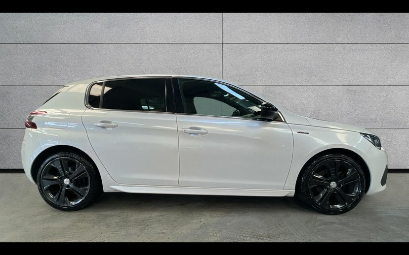Peugeot 308 1.2 Puretech Gpf Gt Line Hatchback Manu White #3