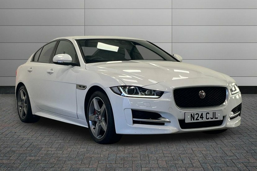 Jaguar XE 2.0 Gtdi R-sport Saloon 200 Ps White
