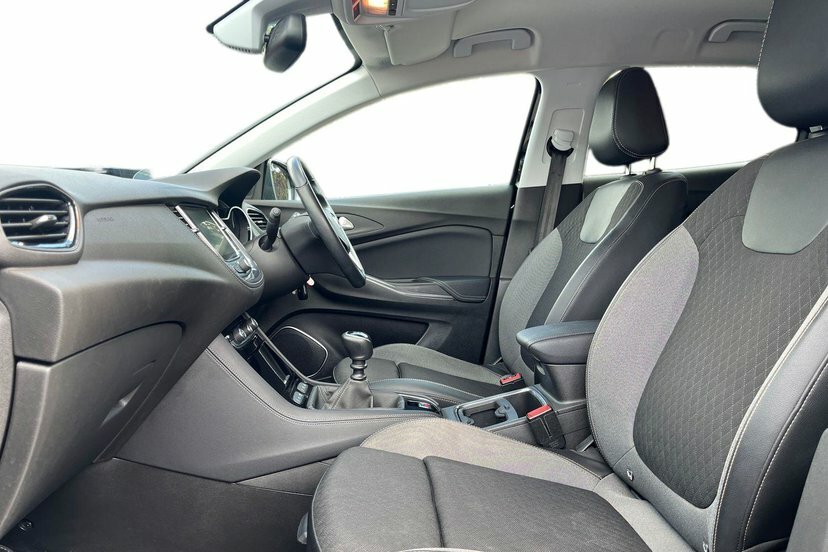 Vauxhall Grandland X 1.2 Turbo Sri Nav Suv 130 Ps Black #2