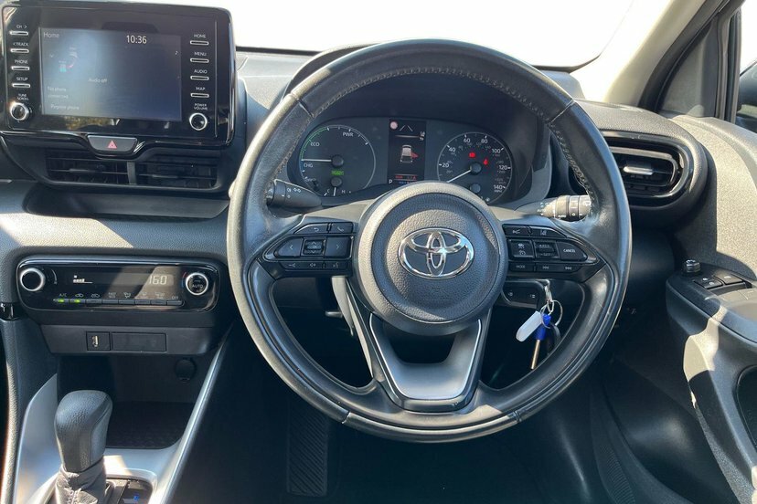 Toyota Yaris 1.5 Vvt-h Icon Hatchback Hybrid E-cvt Black #6