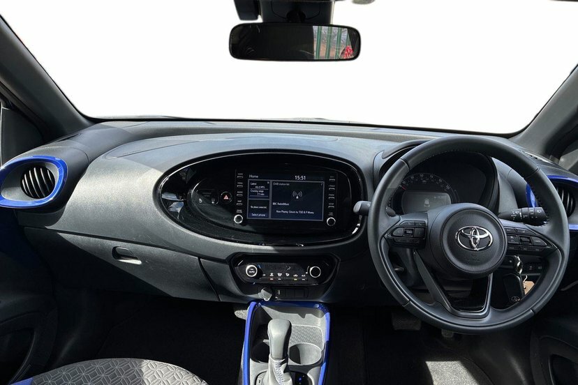 Toyota Aygo X 1.0 Vvt-i Edge Hatchback X-shift 72 Ps Black #5