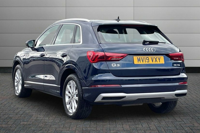 Audi Q3 2.0 Tdi 35 Sport Suv S Tronic 150 Ps Blue #3