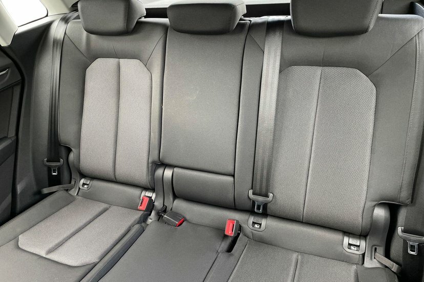 Audi Q3 S Line Black #8