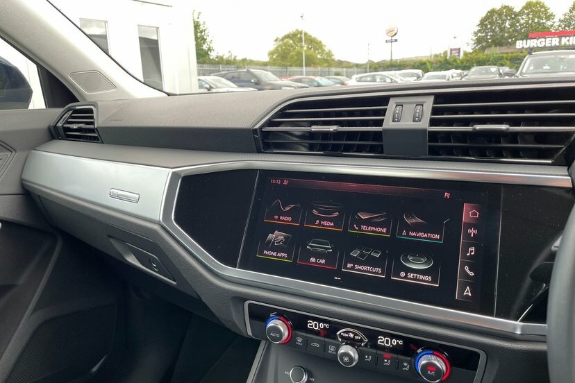 Audi Q3 S Line Black #13