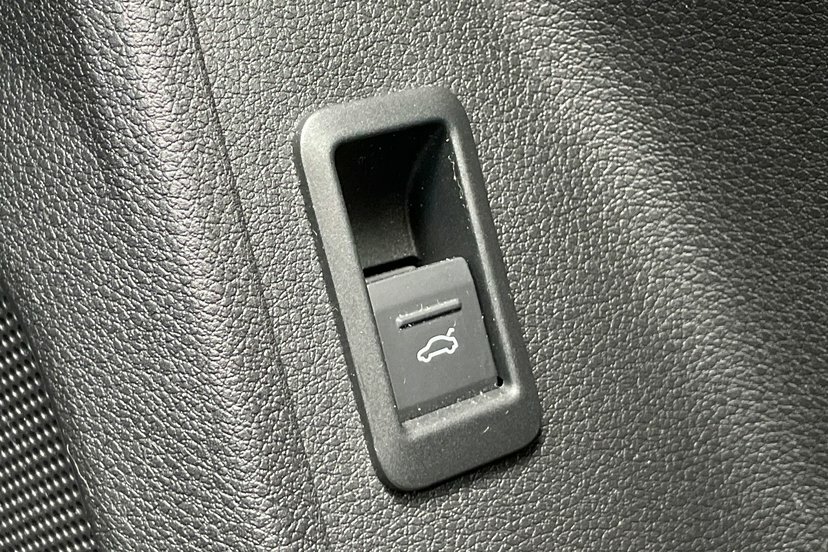 Audi Q3 S Line Black #26