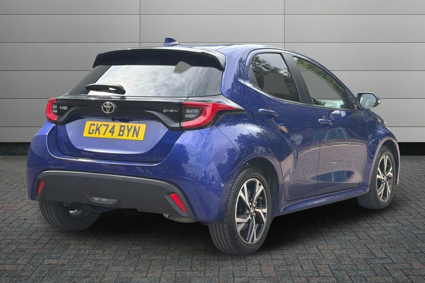 Toyota Yaris 1.5 Vvt-h Design Hatchback Hybrid E-cvt Blue #2